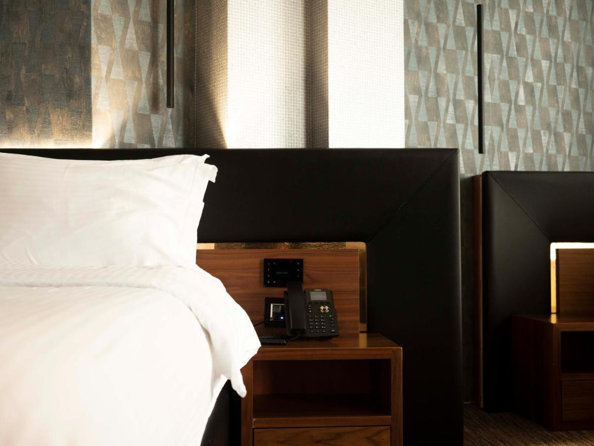 Select Hill Resort Linze Екстериор снимка