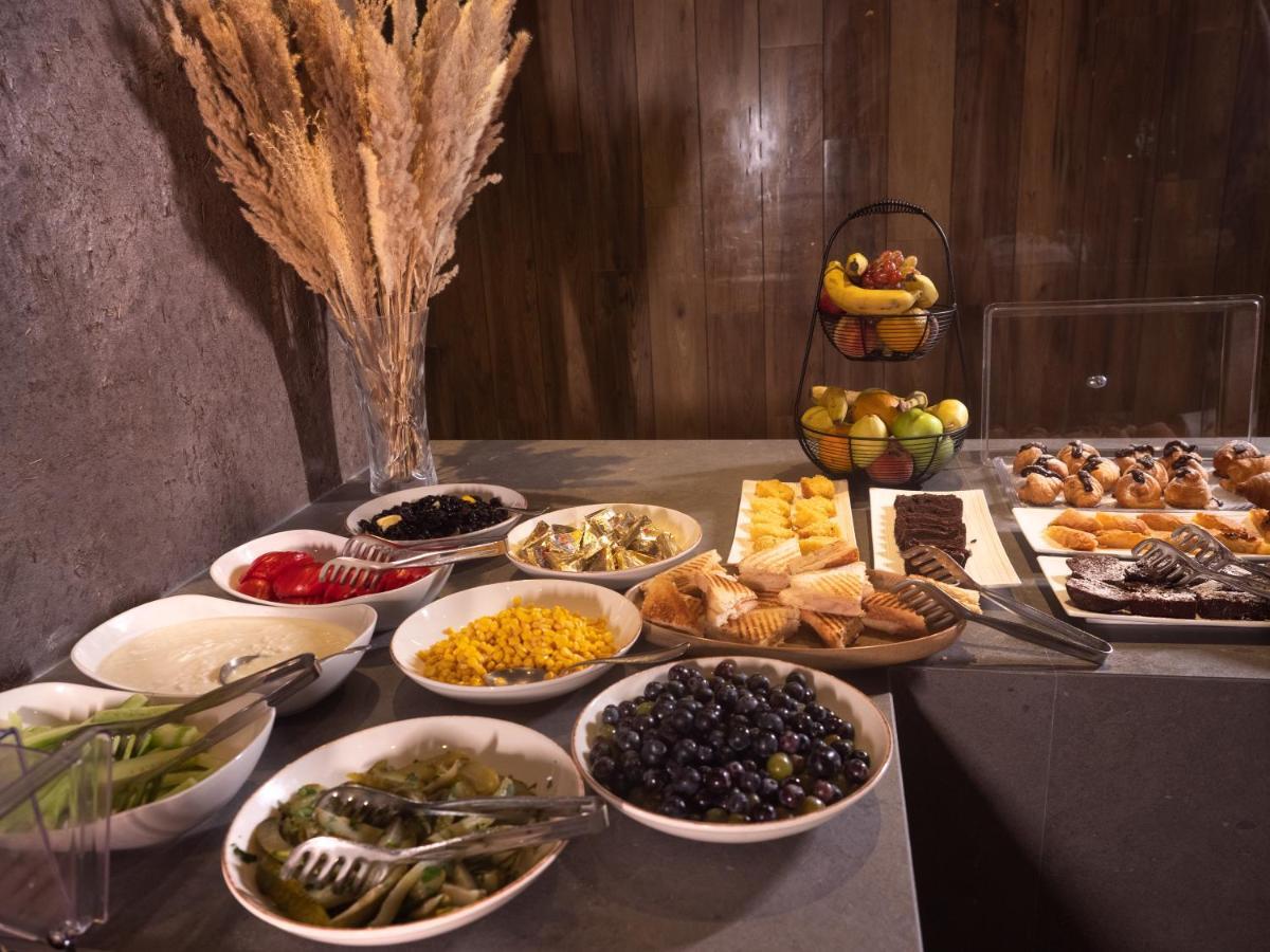 Select Hill Resort Linze Екстериор снимка