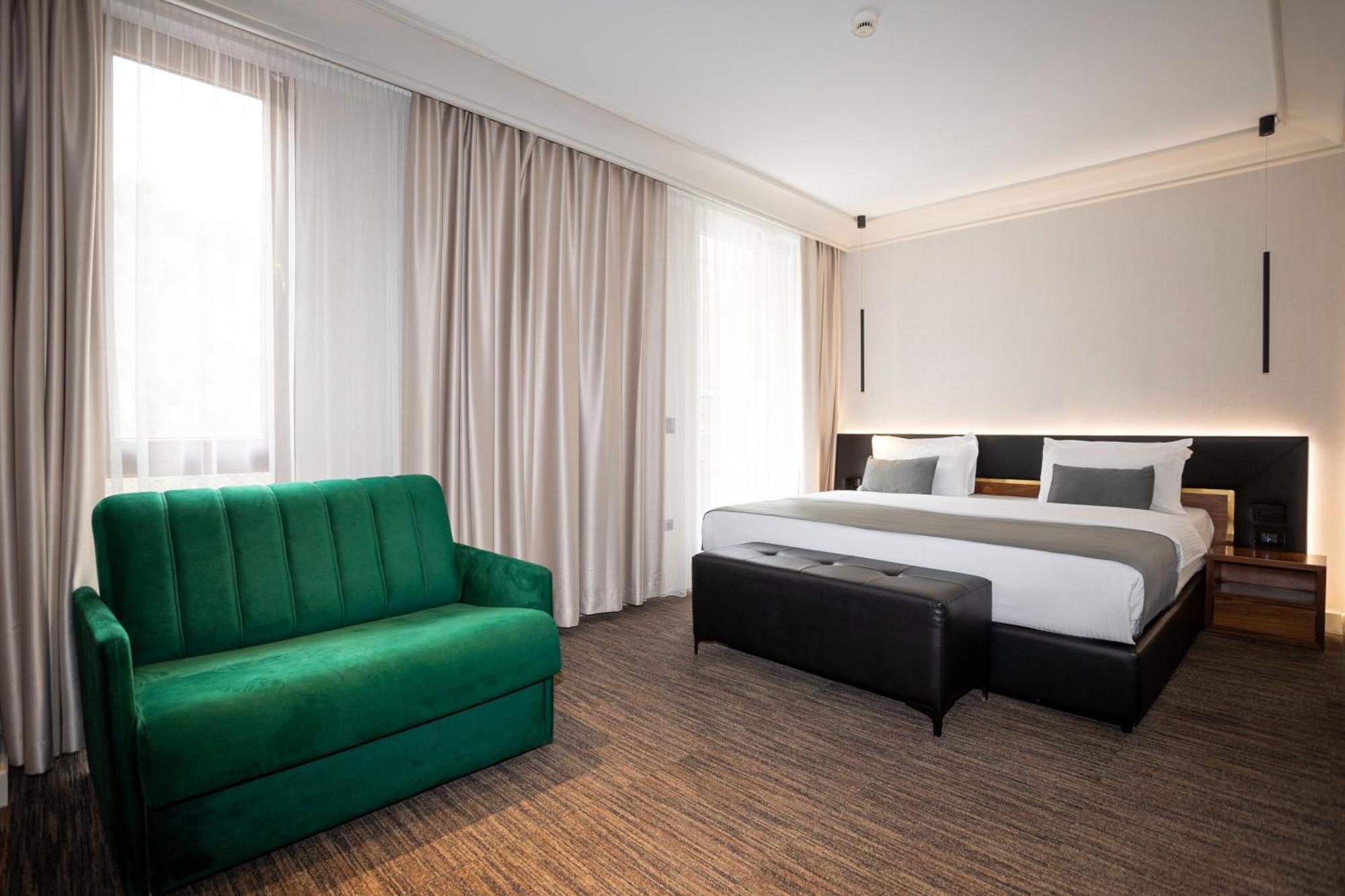 Select Hill Resort Linze Екстериор снимка