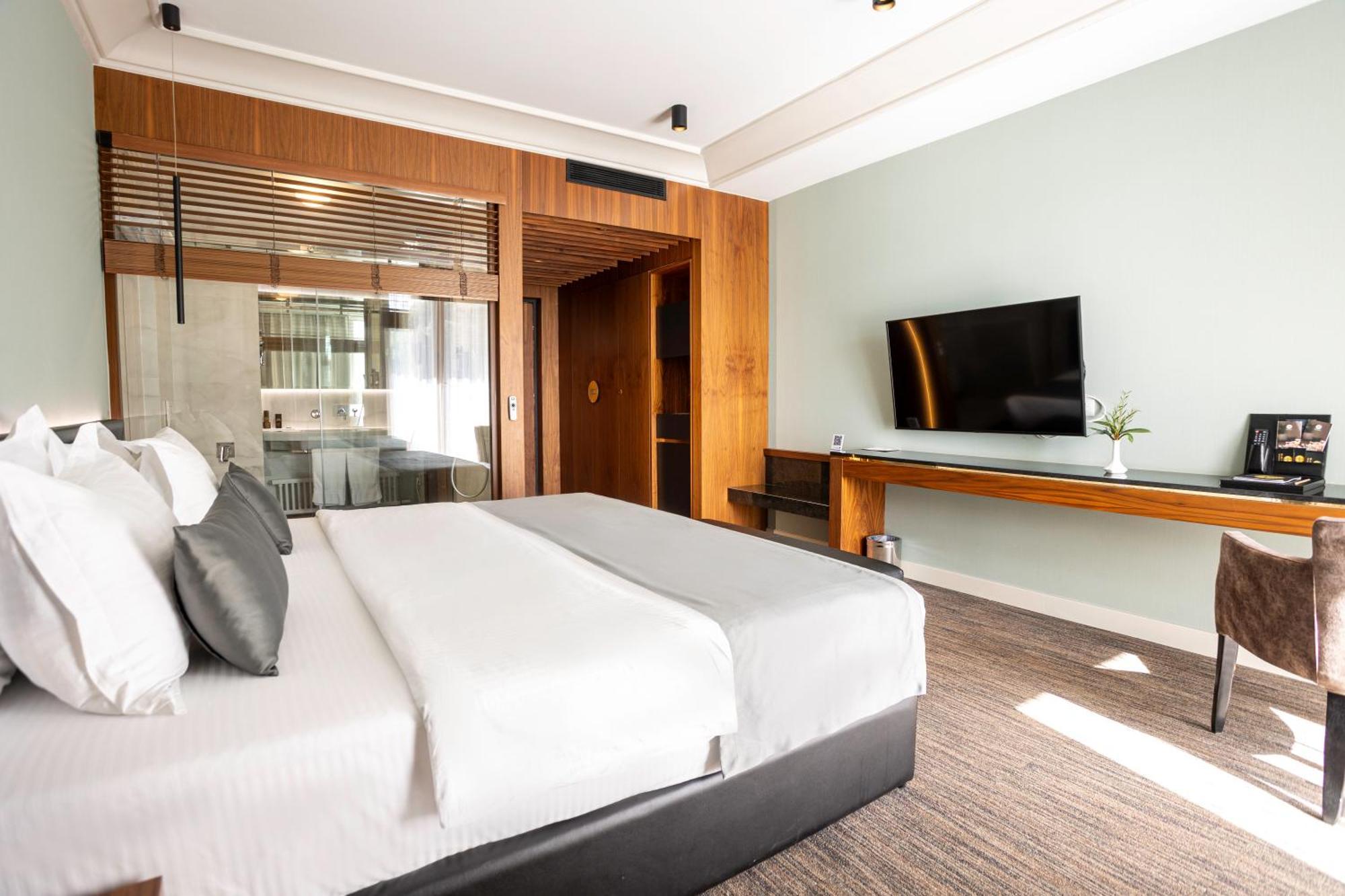 Select Hill Resort Linze Екстериор снимка