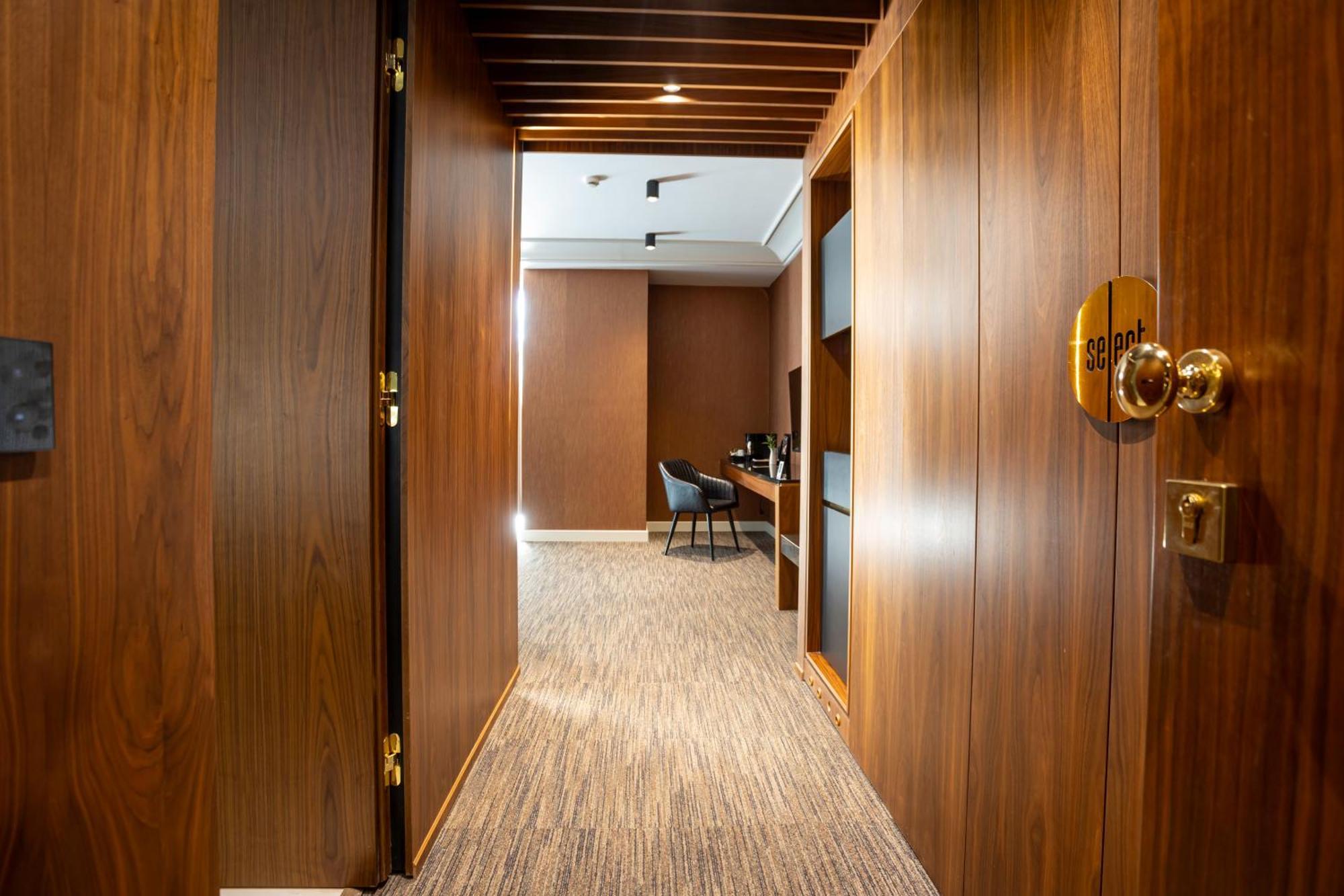 Select Hill Resort Linze Екстериор снимка
