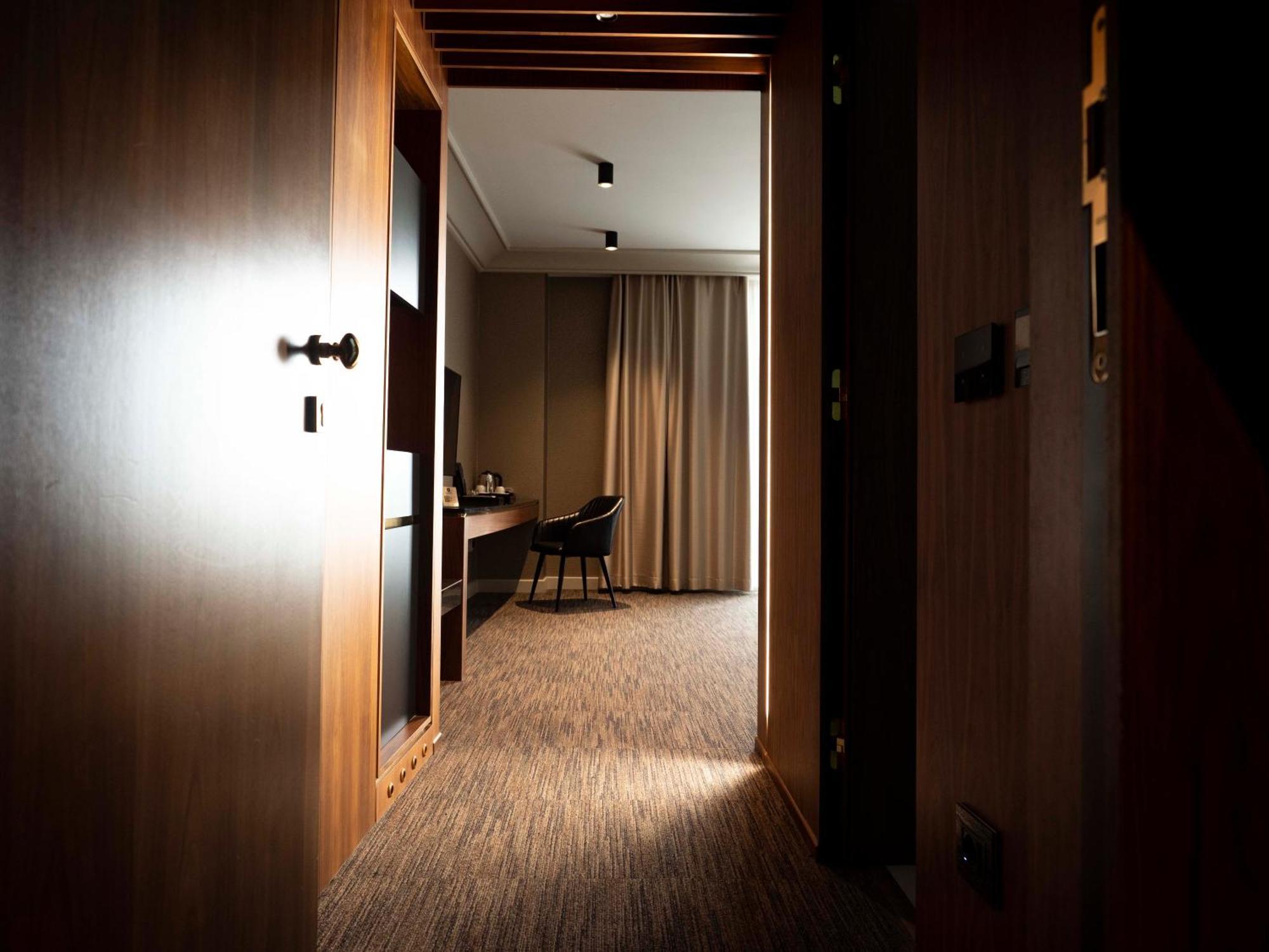 Select Hill Resort Linze Екстериор снимка