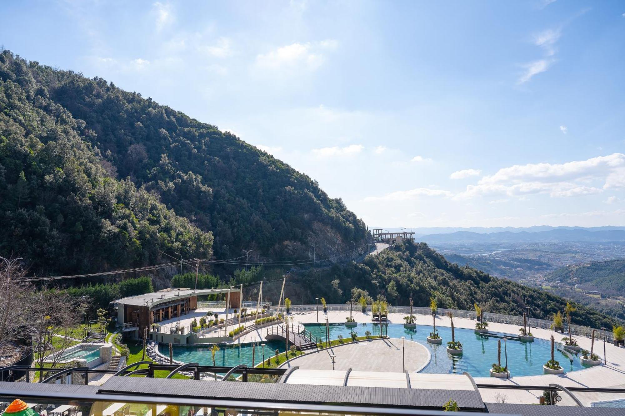 Select Hill Resort Linze Екстериор снимка