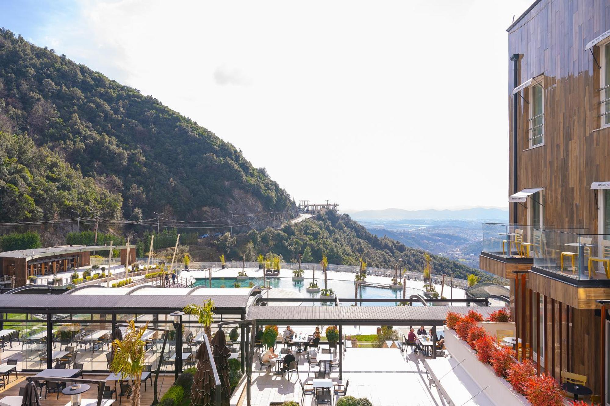 Select Hill Resort Linze Екстериор снимка