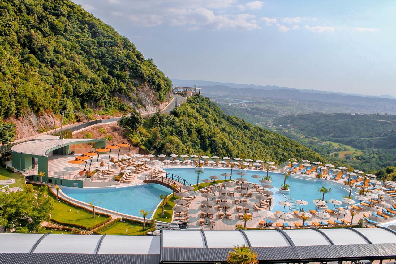 Select Hill Resort Linze Екстериор снимка